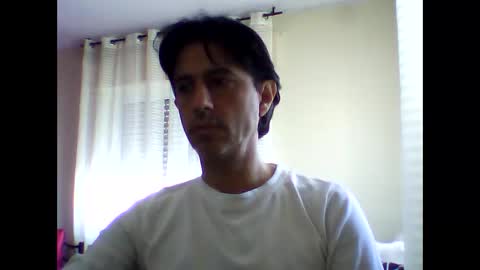 Snapshot of i_mark chatting on 11/18/25, 07:46 Mario online show from 11/18/25, 07:46