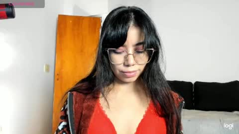 Elizabeth online show from 04/07/26, 12:33
