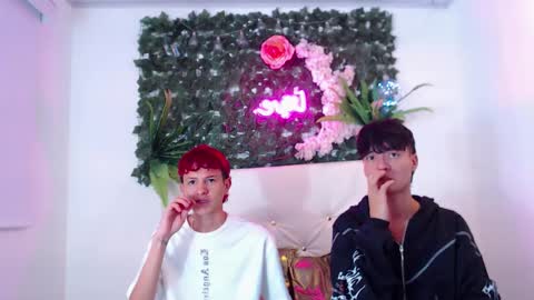 iam_lukas__ online show from 11/02/25, 04:04