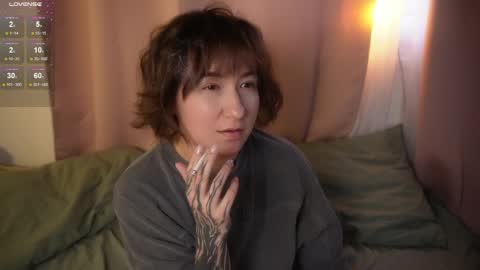 Snapshot of iam_meg chatting on 05/05/26, 11:18 Meg online show from 05/05/26, 11:18