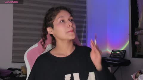 On instagram Imm  NikkiHelp me reach 100 likes online show from 01/10/25, 06:31