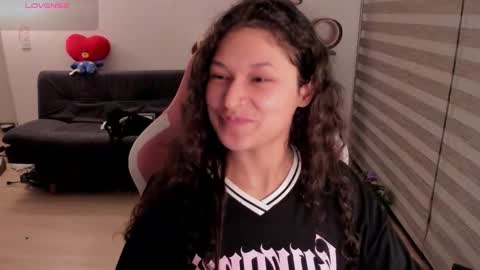 On instagram Imm  NikkiHelp me reach 100 likes online show from 10/25/25, 04:20