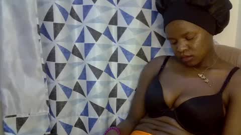 Snapshot of iam_nisa chatting on 07/01/26, 12:01 iam_nisa online show from 07/01/26, 12:01
