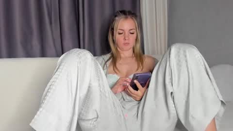 Snapshot of iam_venus chatting on 12/29/24, 12:12 Venus online show from 12/29/24, 12:12