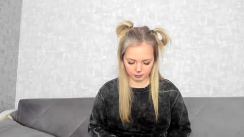 Snapshot of iam_venus chatting on 03/06/25, 09:03 Venus online show from 03/06/25, 09:03