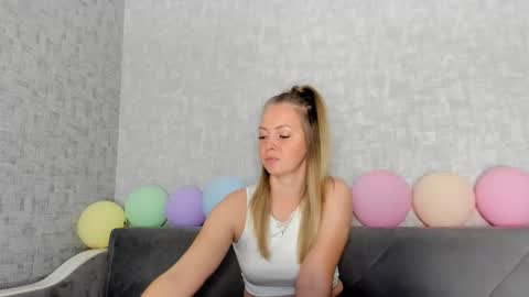 Snapshot of iam_venus chatting on 10/30/25, 08:27 Venus online show from 10/30/25, 08:27