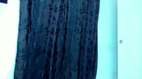 iam_your_fantasy online show from 10/17/25, 11:51