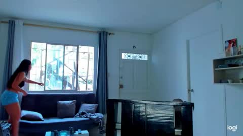 iam_your_fantasy online show from 12/18/25, 04:13