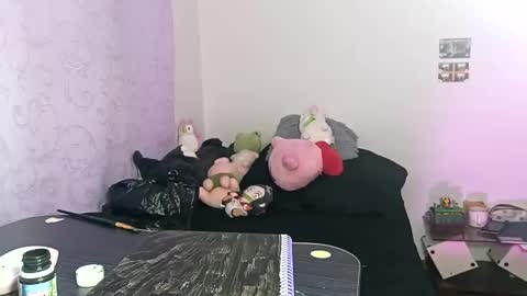 Snapshot of iam_zoechan chatting on 02/01/25, 01:23 Zoe 3 online show from 02/01/25, 01:23