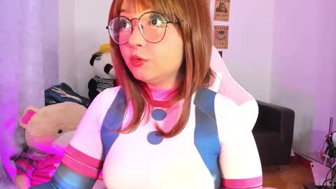 Snapshot of iam_zoechan chatting on 09/28/25, 07:25 Zoe 3 online show from 09/28/25, 07:25