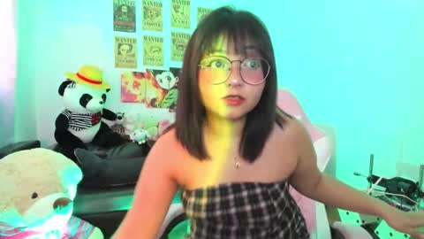 Snapshot of iam_zoechan chatting on 10/02/25, 08:16 Zoe 3 online show from 10/02/25, 08:16