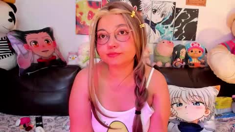 Zoe 3 online show from 11/17/25, 02:06