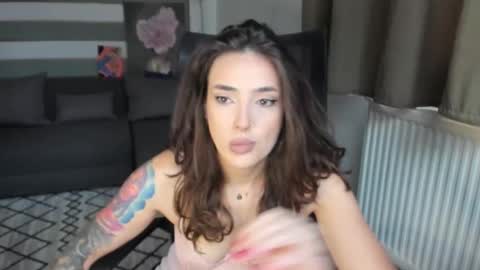 Baby Gal online show from 10/23/25, 07:40