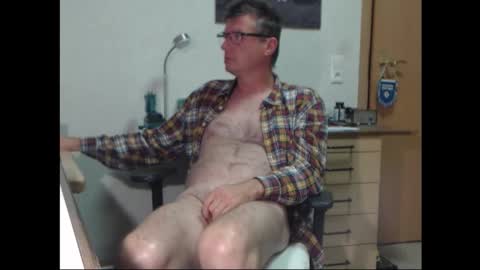 Snapshot of iamachim chatting on 10/06/25, 07:55 iamachim online show from 10/06/25, 07:55