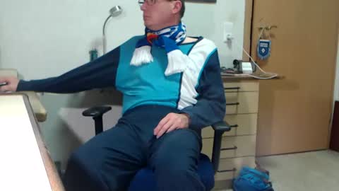 Snapshot of iamachim chatting on 11/01/25, 06:32 iamachim online show from 11/01/25, 06:32