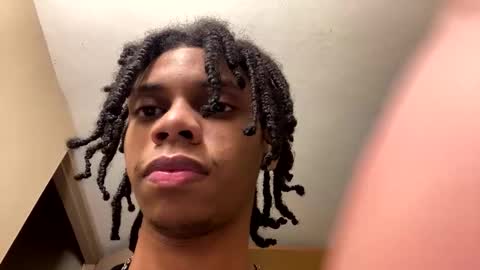 iamadielpr online show from 11/21/25, 04:44