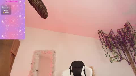 iamandrey_ online show from 04/14/26, 11:00