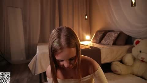 Claire online show from 11/13/25, 07:35