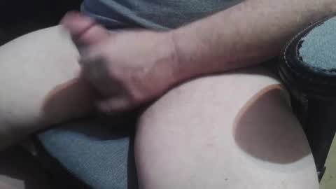 Snapshot of iamdevilish99 chatting on 12/27/24, 04:10 iamdevilish99 online show from 12/27/24, 04:10