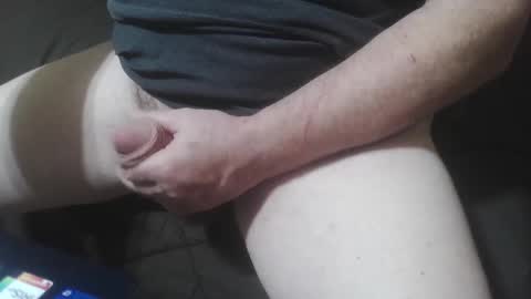 Snapshot of iamdevilish99 chatting on 10/25/25, 04:35 iamdevilish99 online show from 10/25/25, 04:35