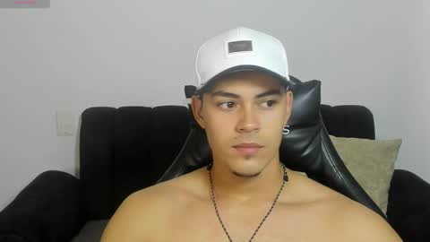 Dylan  independent model  online show from 04/05/26, 02:25