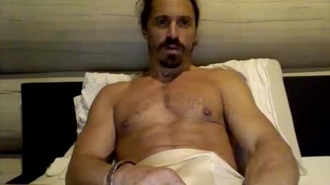 iamfa9 online show from 12/22/25, 03:03