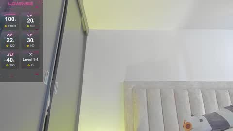 Juliiiiian online show from 02/28/25, 05:37