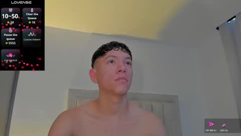 Juliiiiian online show from 04/11/26, 12:09