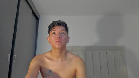 Juliiiiian online show from 05/26/26, 12:01