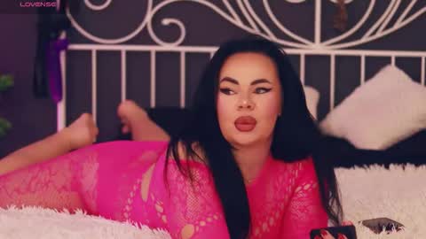 Lila online show from 11/26/25, 04:41