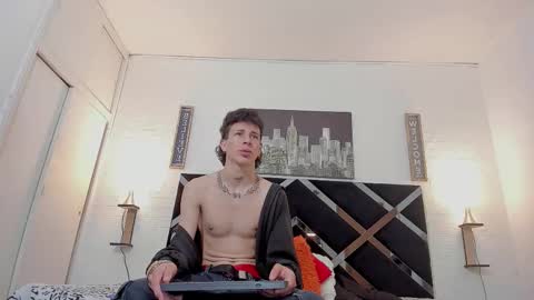 Snapshot of iammariano chatting on 10/16/25, 03:51 Mariano online show from 10/16/25, 03:51