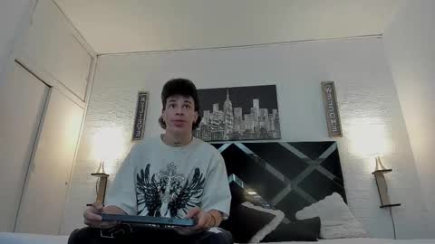 Snapshot of iammariano chatting on 10/20/25, 04:24 Mariano online show from 10/20/25, 04:24