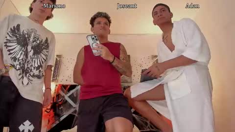 Snapshot of iammariano chatting on 10/25/25, 06:10 Mariano online show from 10/25/25, 06:10