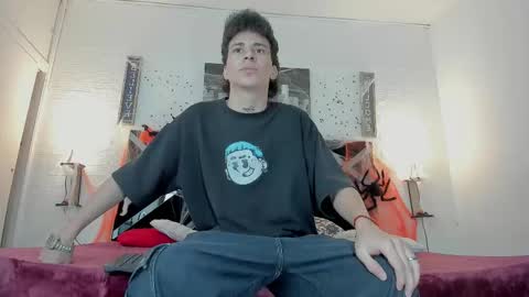 Snapshot of iammariano chatting on 11/02/25, 04:04 Mariano online show from 11/02/25, 04:04