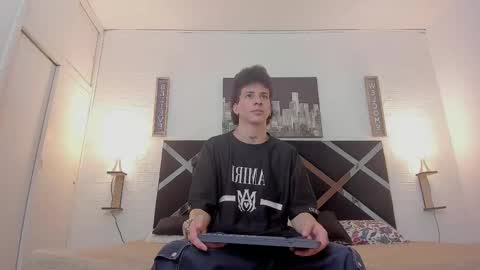 Snapshot of iammariano chatting on 11/04/25, 04:11 Mariano online show from 11/04/25, 04:11