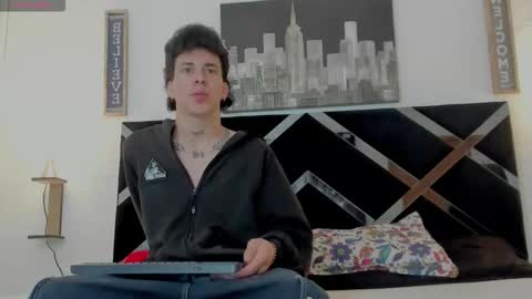 Snapshot of iammariano chatting on 11/05/25, 04:12 Mariano online show from 11/05/25, 04:12