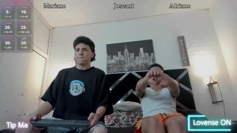 Snapshot of iammariano chatting on 11/18/25, 05:12 Mariano online show from 11/18/25, 05:12