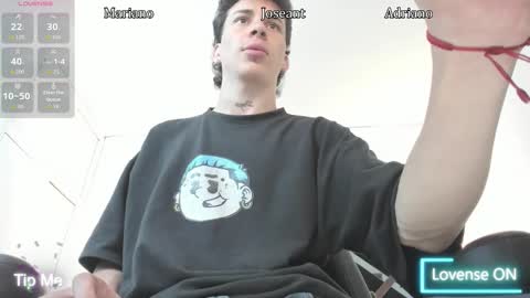 Snapshot of iammariano chatting on 11/20/25, 04:01 Mariano online show from 11/20/25, 04:01