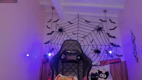 Nayuta online show from 10/26/25, 07:53