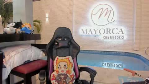 Nayuta online show from 11/16/25, 08:53