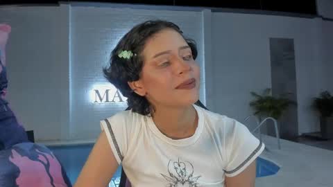 Nayuta online show from 06/07/26, 03:21