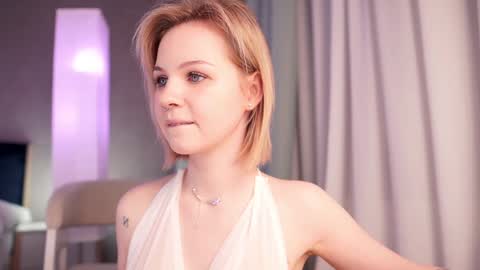 Nina  online show from 01/26/25, 10:02