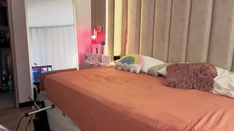 Nyxy online show from 12/04/25, 11:08