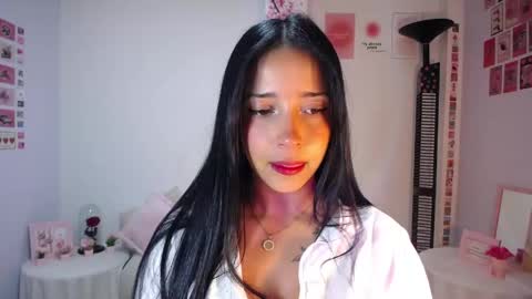 Snapshot of iamroxanne chatting on 04/26/26, 03:48 Camila online show from 04/26/26, 03:48