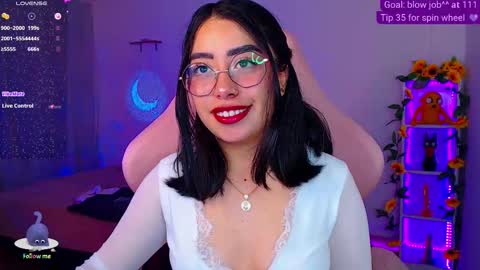 Snapshot of iamveroo chatting on 11/10/25, 04:22 Veronica NDEPENT MODEL online show from 11/10/25, 04:22