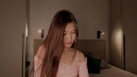 iamyuki_ online show from 10/20/25, 07:47