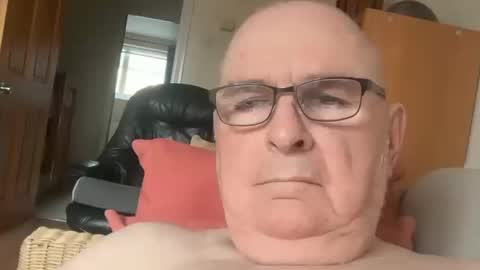 ian53a - mature UK man for same online show from 03/10/26, 11:15
