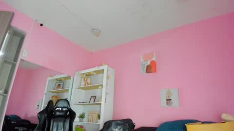 IAN CASTILLO online show from 11/11/25, 11:10