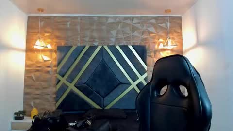 Snapshot of ian_castillo_ chatting on 03/03/26, 11:16 IAN CASTILLO online show from 03/03/26, 11:16