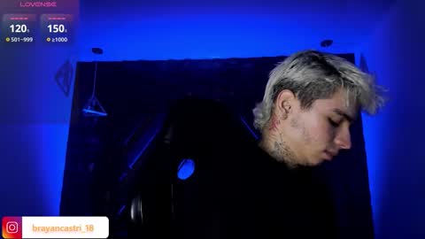 Snapshot of ian_castillo_ chatting on 03/04/26, 11:16 IAN CASTILLO online show from 03/04/26, 11:16